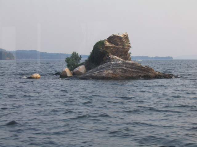 618x457 pixels (138K)