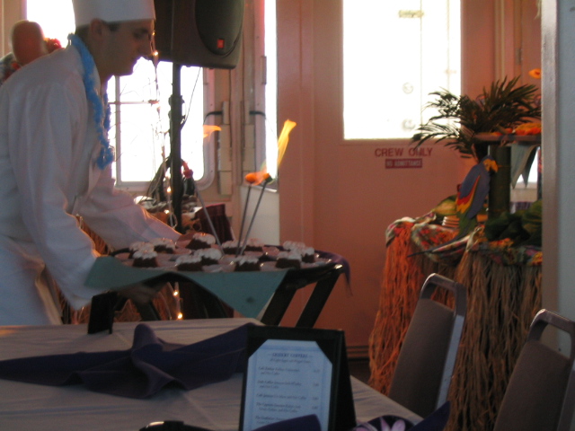 618x457 pixels (141K)